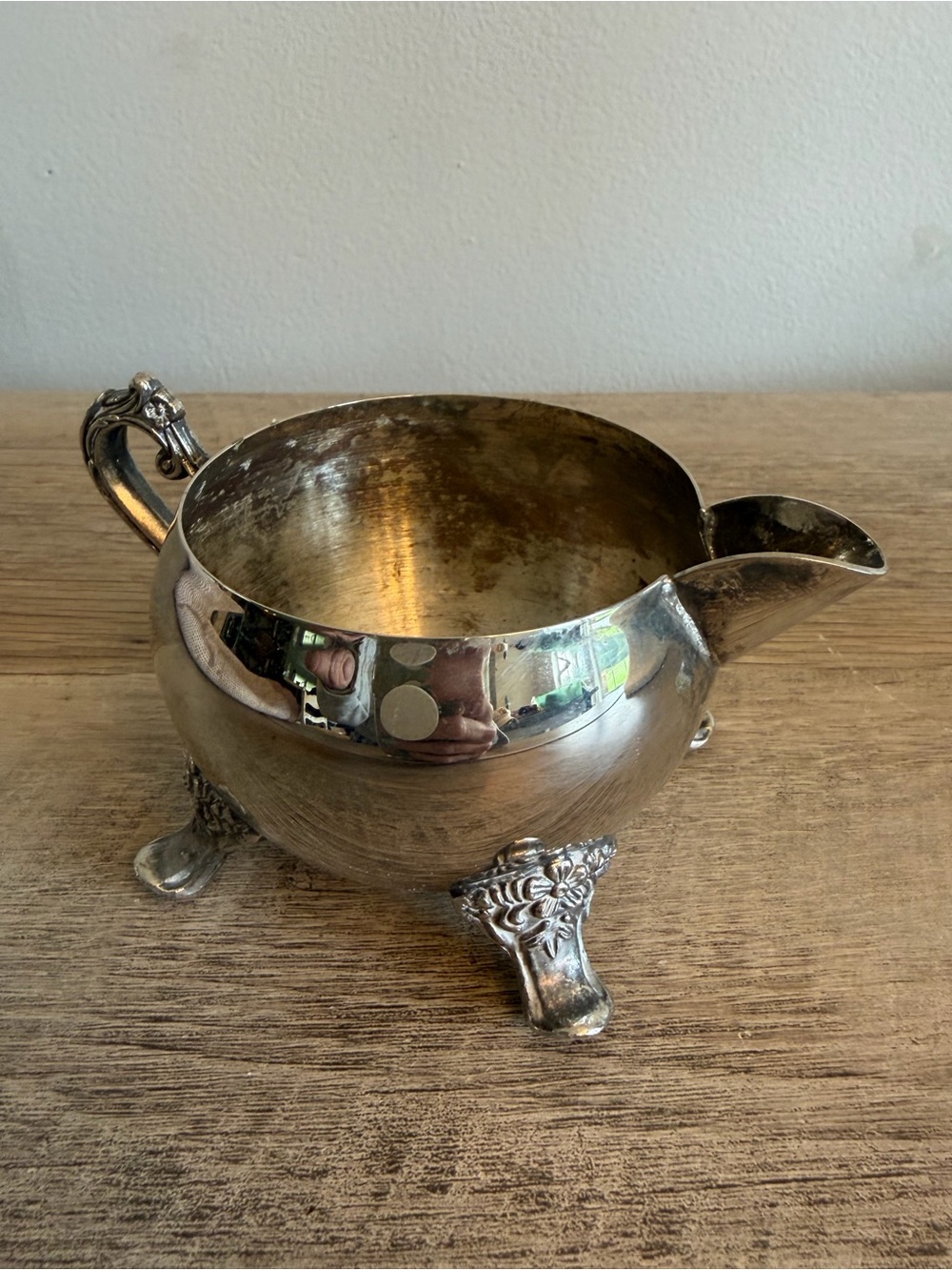 Vintage Silver Plated Creamer International Silver Co 6 oz Ornate Feet Handle - Picture 4 of 11